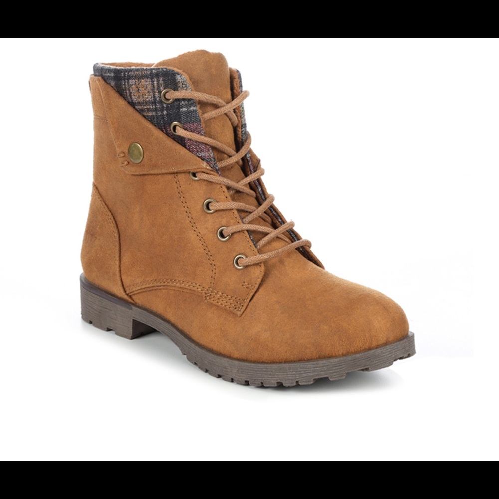 Women's Lace-up Booties